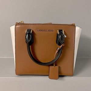 BNWT Michael Kors convertible Crossbody